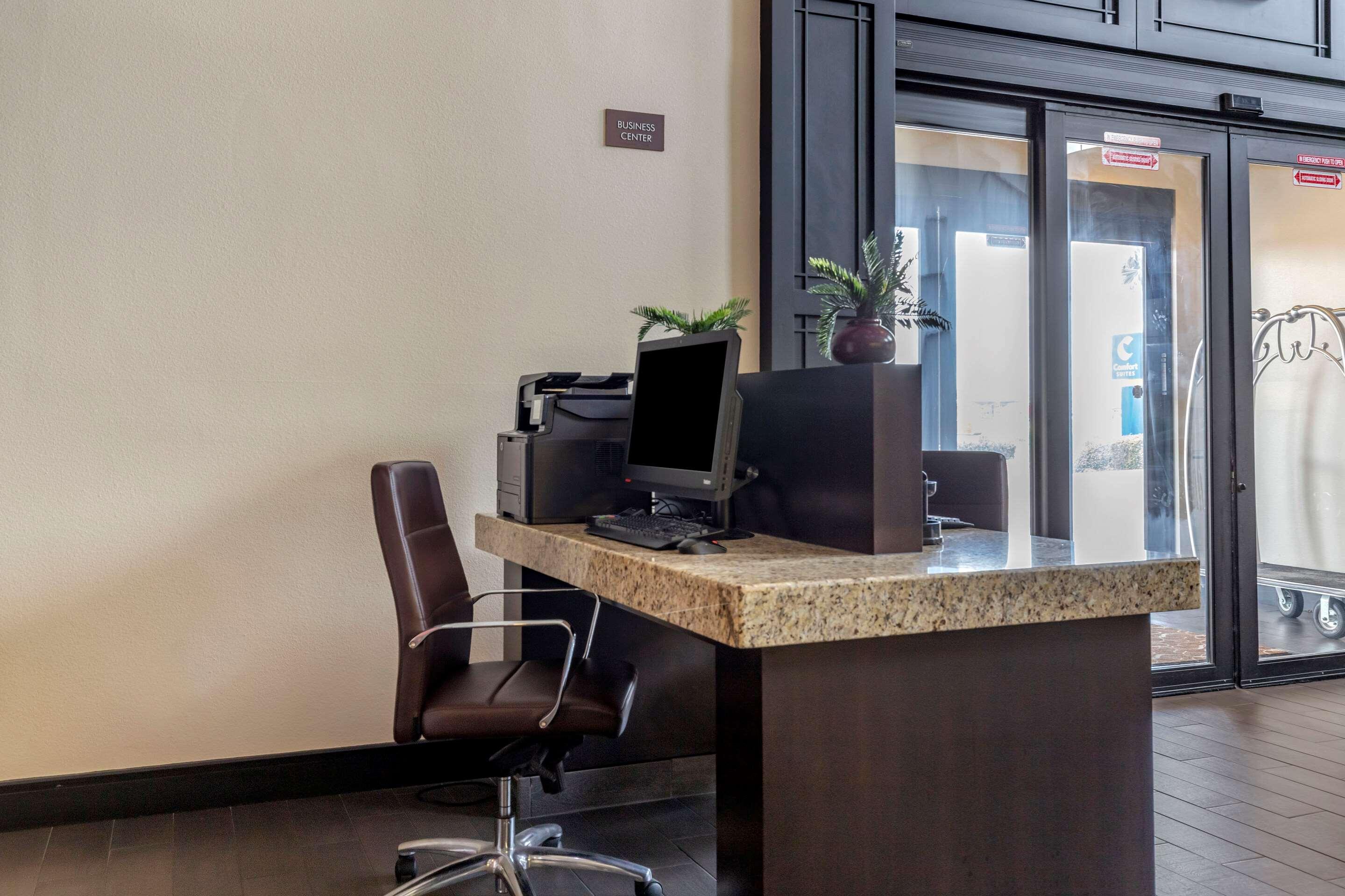 Hotel Comfort - Austin South